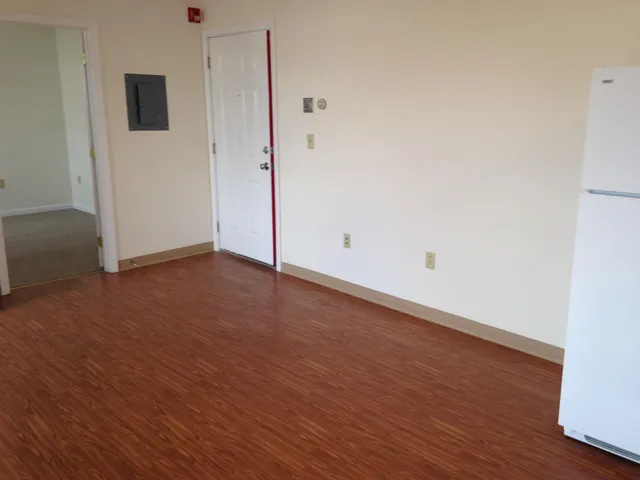 $1,773 | 4 Martin Street, Unit 5, Derry, NH 03038