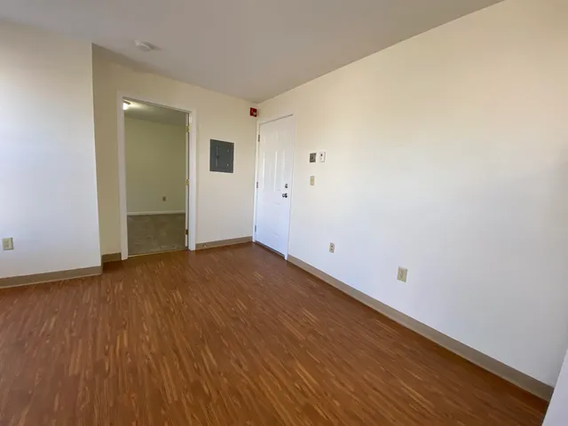 $1,773 | 4 Martin Street, Unit 5, Derry, NH 03038