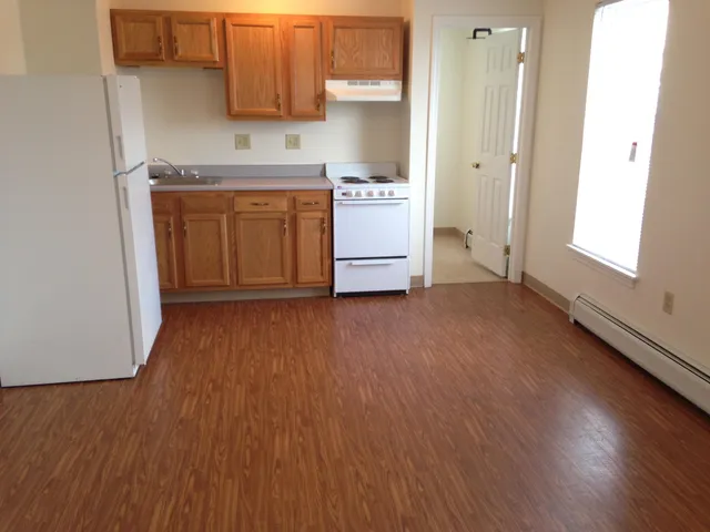 $1,773 | 4 Martin Street, Unit 5, Derry, NH 03038