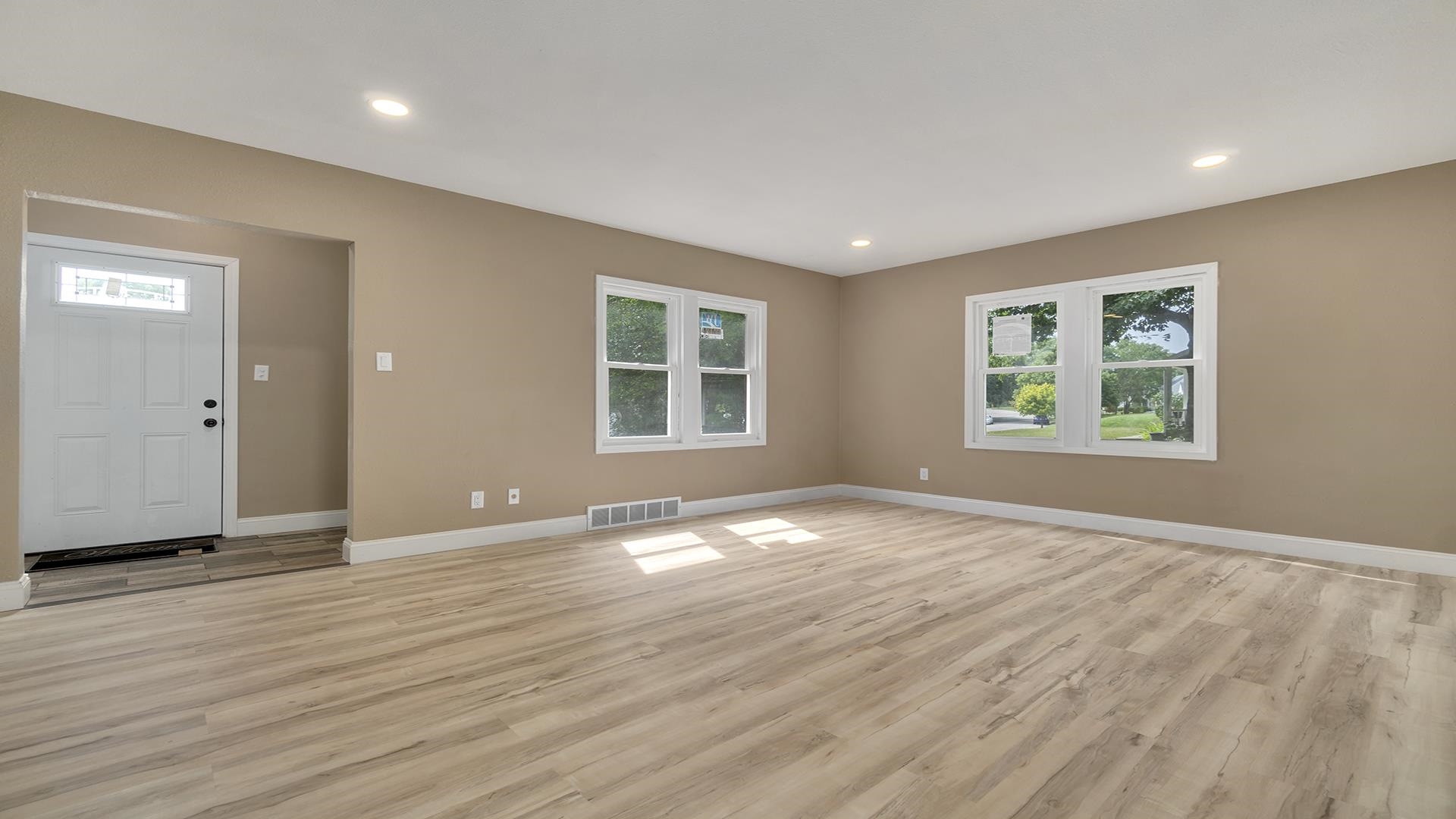 3308 California Road Rockford, IL 61108 - Photo 5 of 29