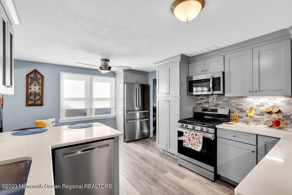46 Lakewood Road Manasquan, NJ 08736 - Photo 9 of 25 016_dsc02407