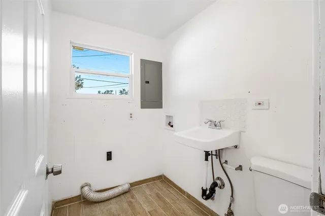 a building with a outdoor space