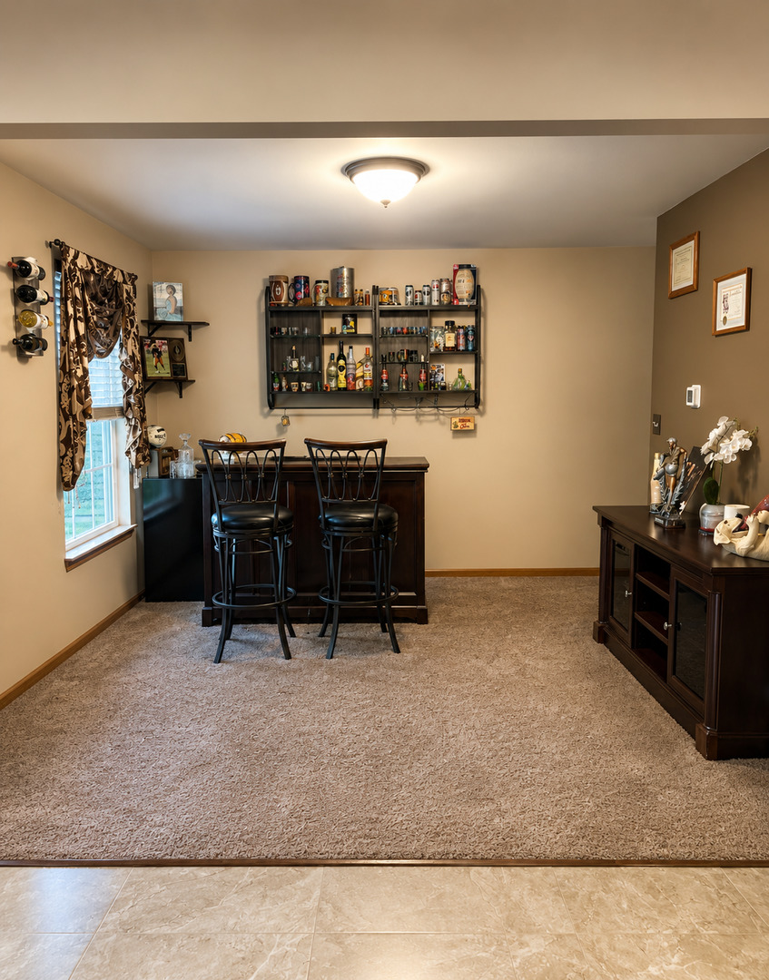 720 Ridge Drive Marengo, IL 60152 - Photo 3 of 34 a room with furniture