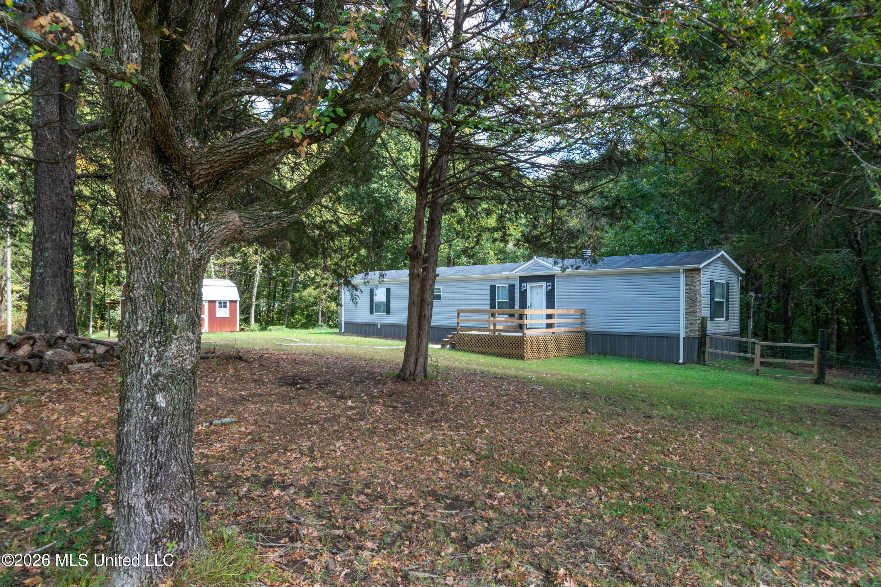 2 Valley View Road Byhalia, MS 38611 - Photo 3 of 26 Exterior-6