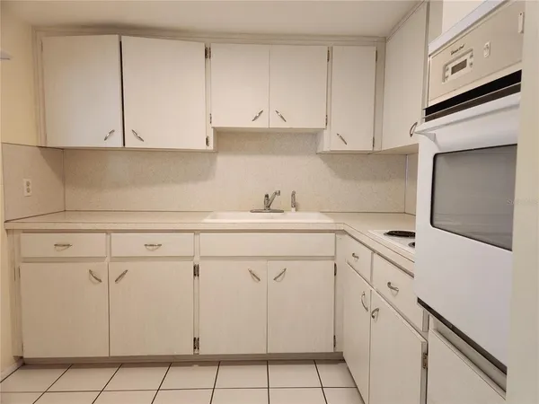 $1,275 | 2457 Ecuadorian Way, Unit 69, Clearwater, FL 33763