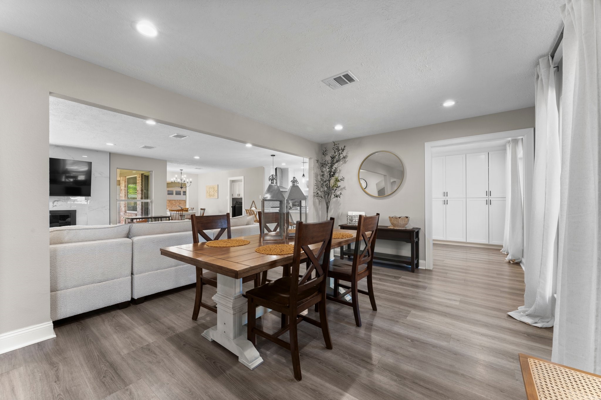 5207 Alamosa Lane Spring, TX 77379 - Photo 15 of 37 Dining area