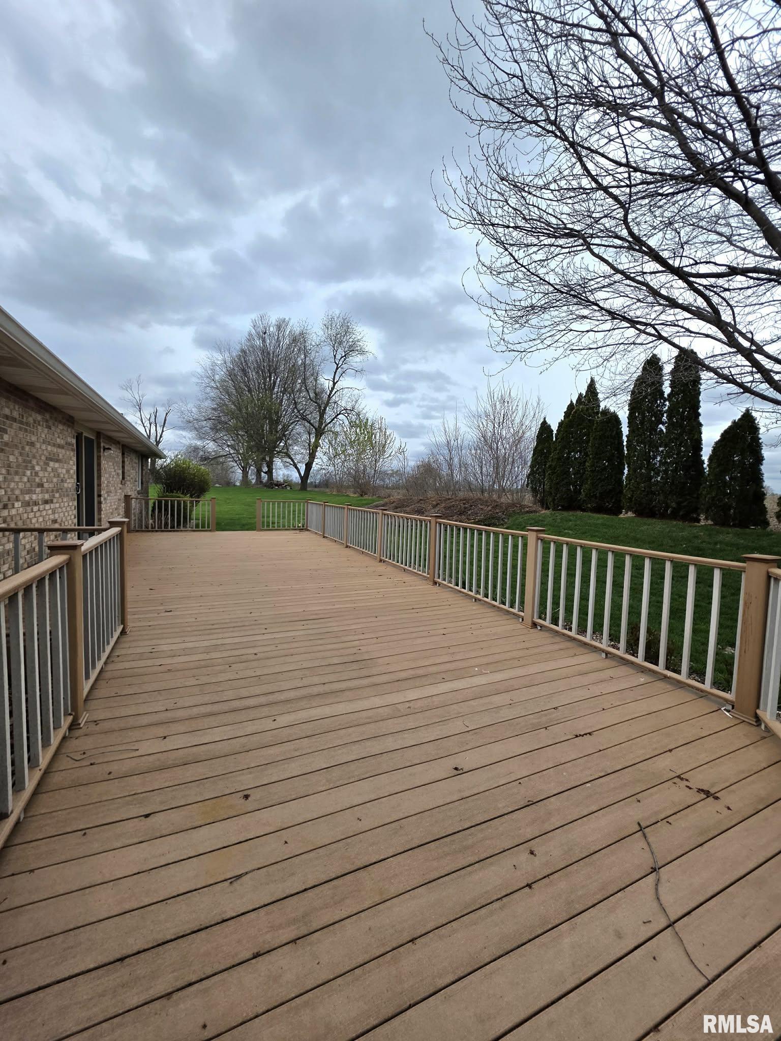 3226 East Tower Road Quincy, IL 62305 - Photo 19 of 28