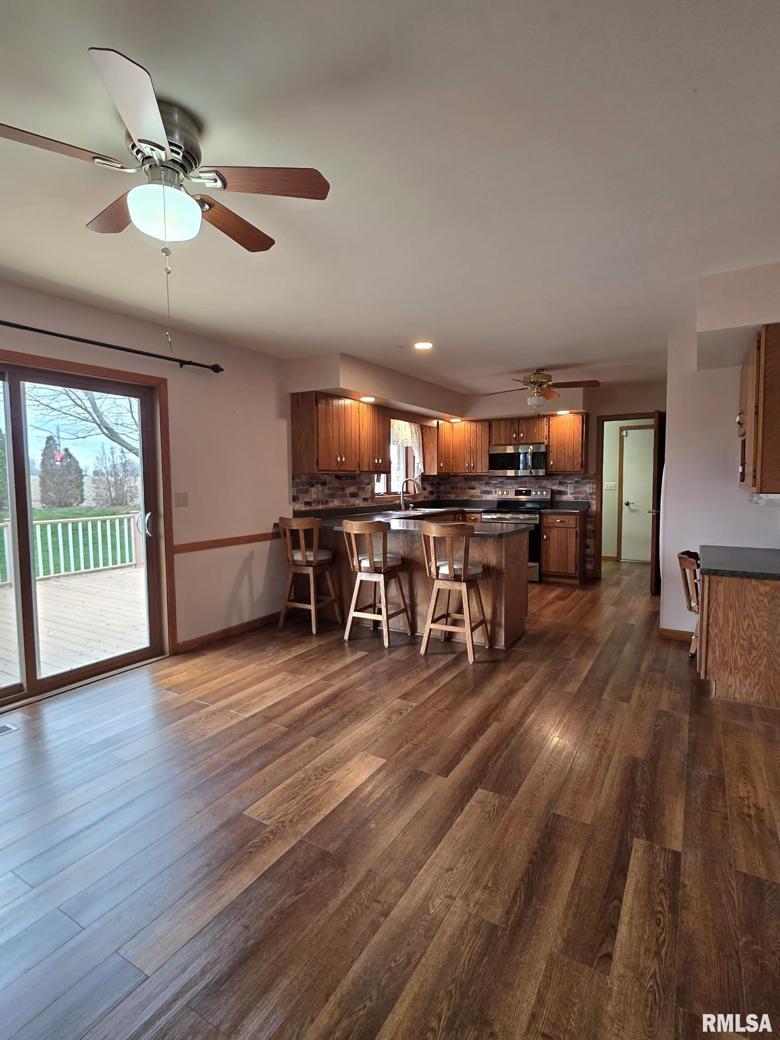 3226 East Tower Road Quincy, IL 62305 - Photo 6 of 28