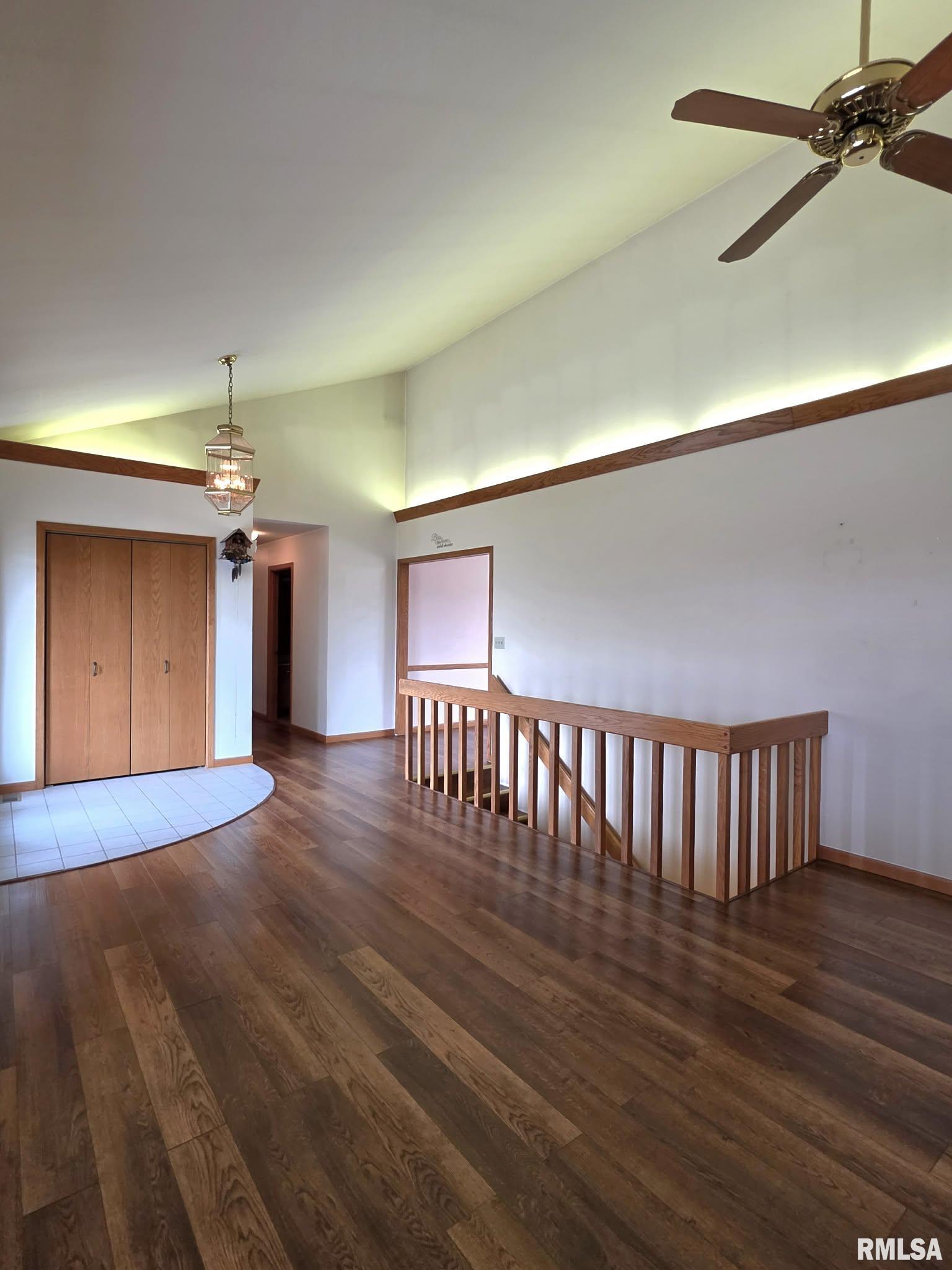 3226 East Tower Road Quincy, IL 62305 - Photo 7 of 28