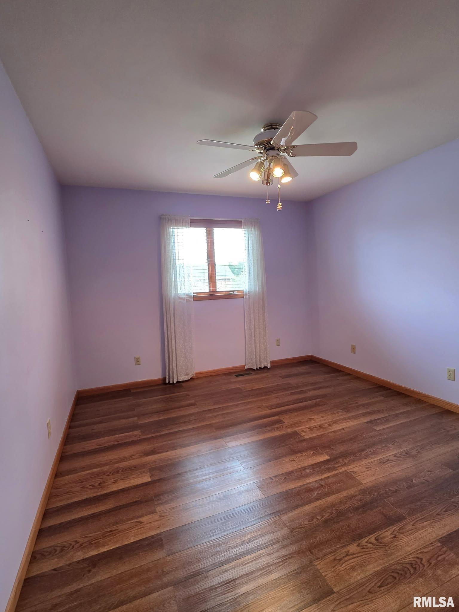 3226 East Tower Road Quincy, IL 62305 - Photo 9 of 28