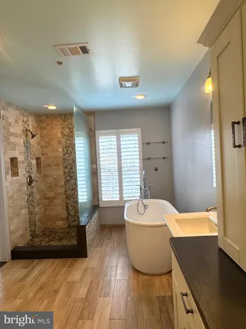 $4,000 | 136 Cameron Station Boulevard, Alexandria, VA 22304