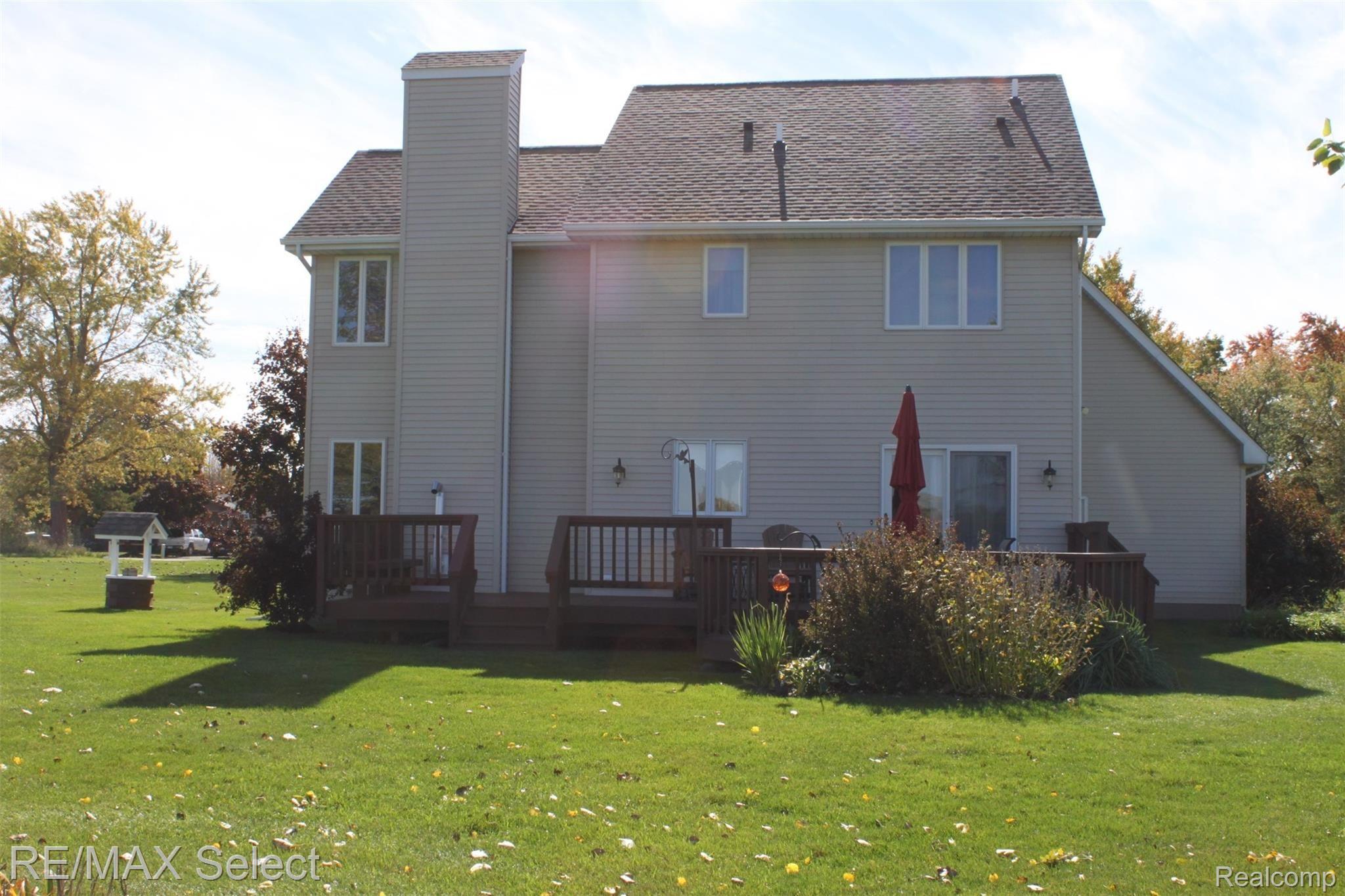 1334 West Ray Road Fenton, MI 48430 - Photo 28 of 30 IMG_1745.JPG