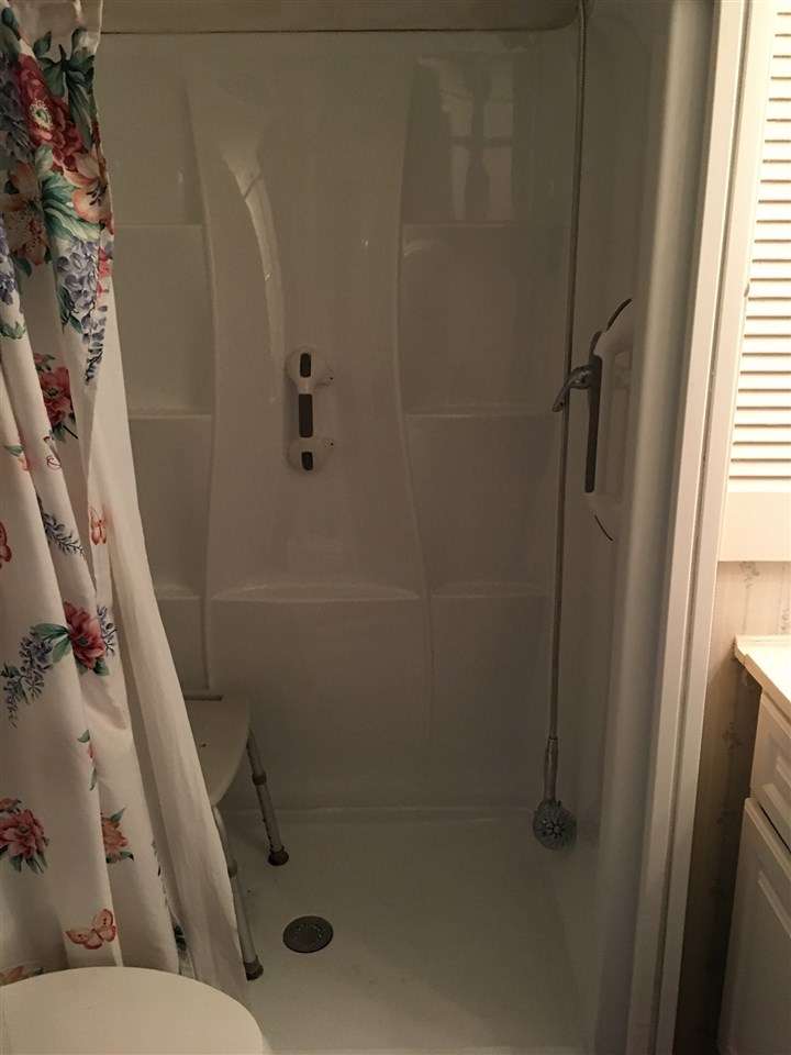 12 Kirkwood Road Hooksett, NH 03106 - Photo 7 of 12