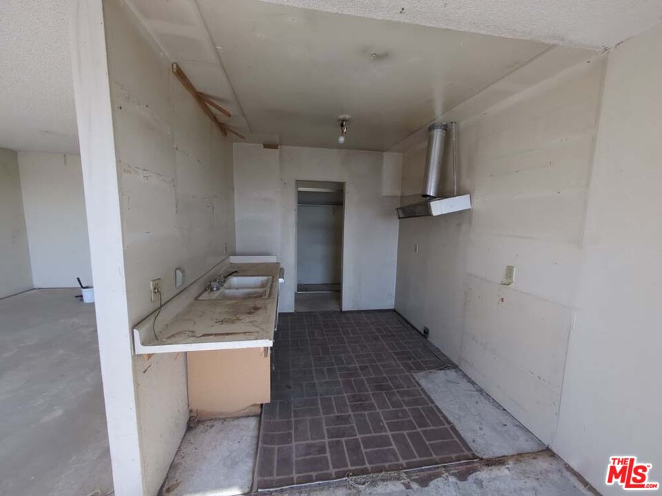 7300 Franklin Avenue, Unit 652 Los Angeles, CA 90046 - Photo 11 of 22