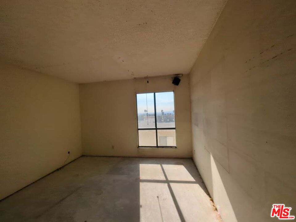 7300 Franklin Avenue, Unit 652 Los Angeles, CA 90046 - Photo 14 of 22