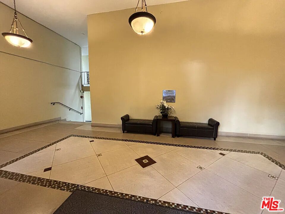 7300 Franklin Avenue, Unit 652 Los Angeles, CA 90046 - Photo 17 of 22