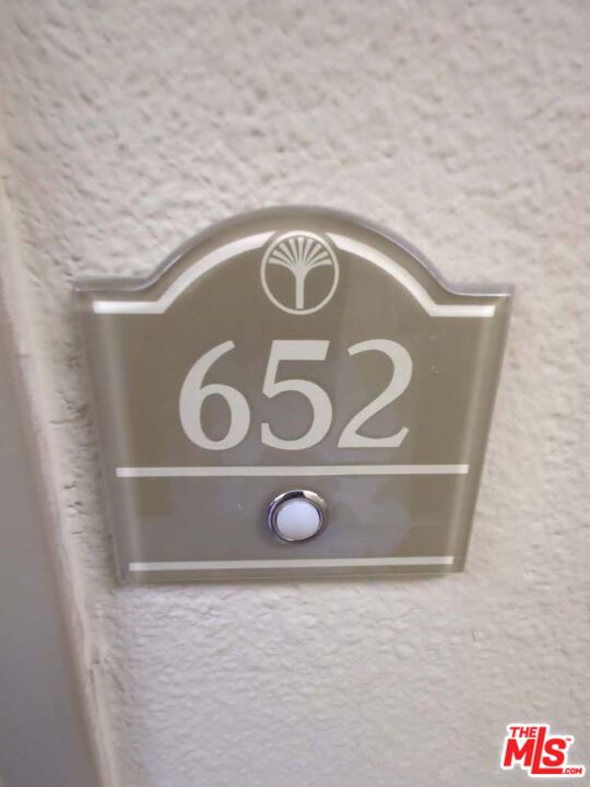 7300 Franklin Avenue, Unit 652 Los Angeles, CA 90046 - Photo 2 of 22