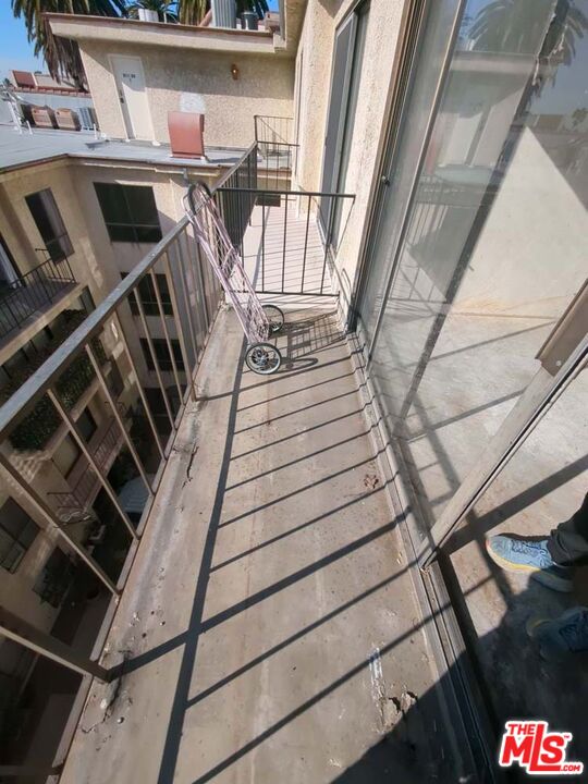 7300 Franklin Avenue, Unit 652 Los Angeles, CA 90046 - Photo 10 of 22