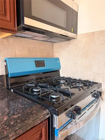 $4,800 | 310 South 7th Avenue, Mount Vernon, NY 10550