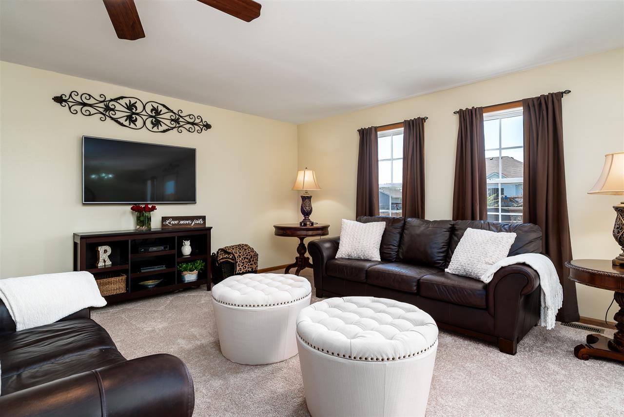 616 Ballymore Road Roscoe, IL 61073 - Photo 4 of 23 Gallery Image 4