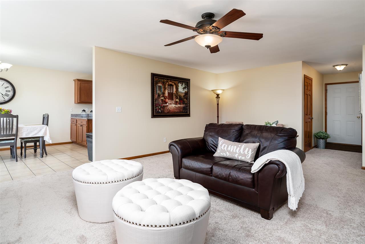 616 Ballymore Road Roscoe, IL 61073 - Photo 5 of 23 Gallery Image 5