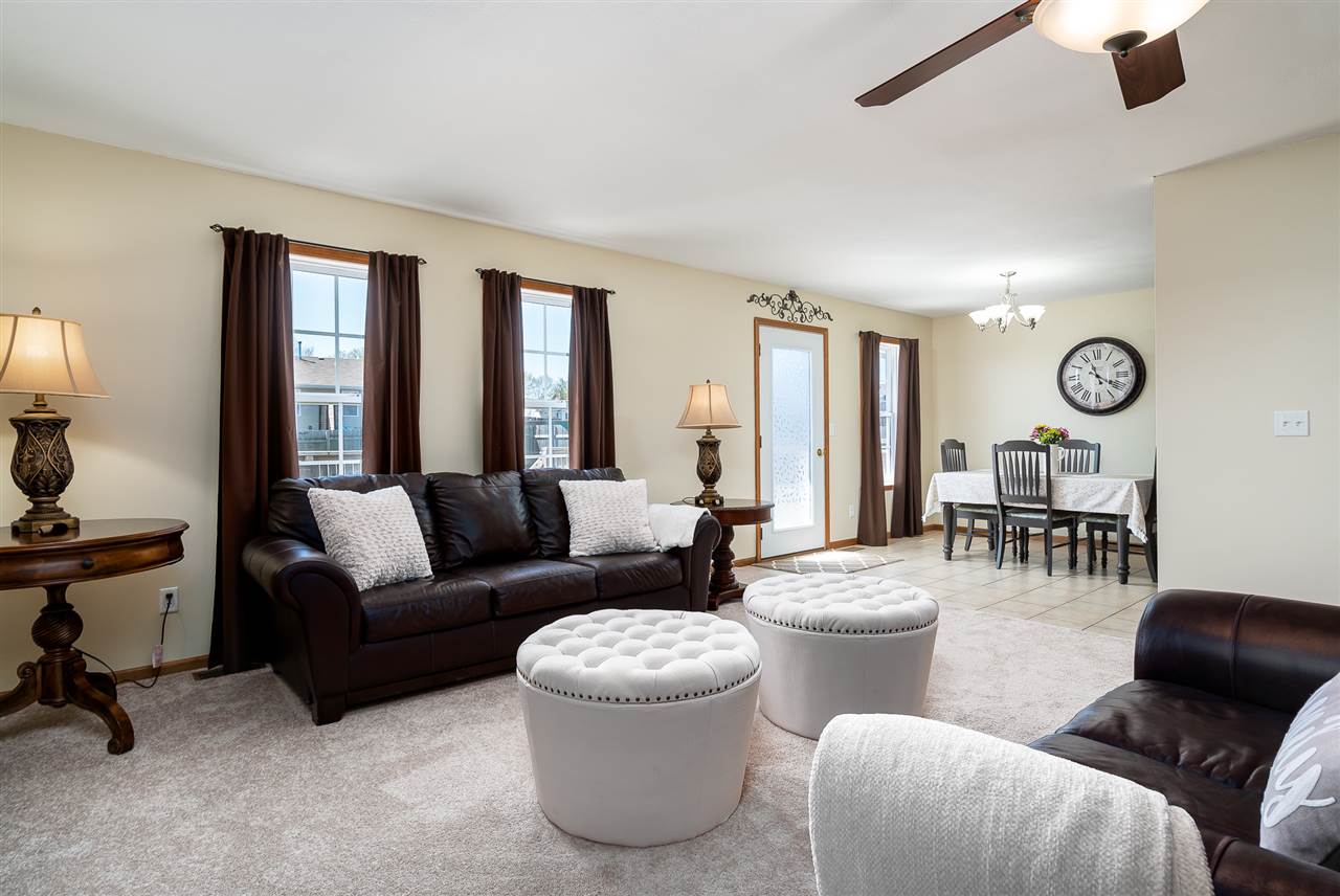616 Ballymore Road Roscoe, IL 61073 - Photo 6 of 23 Gallery Image 6