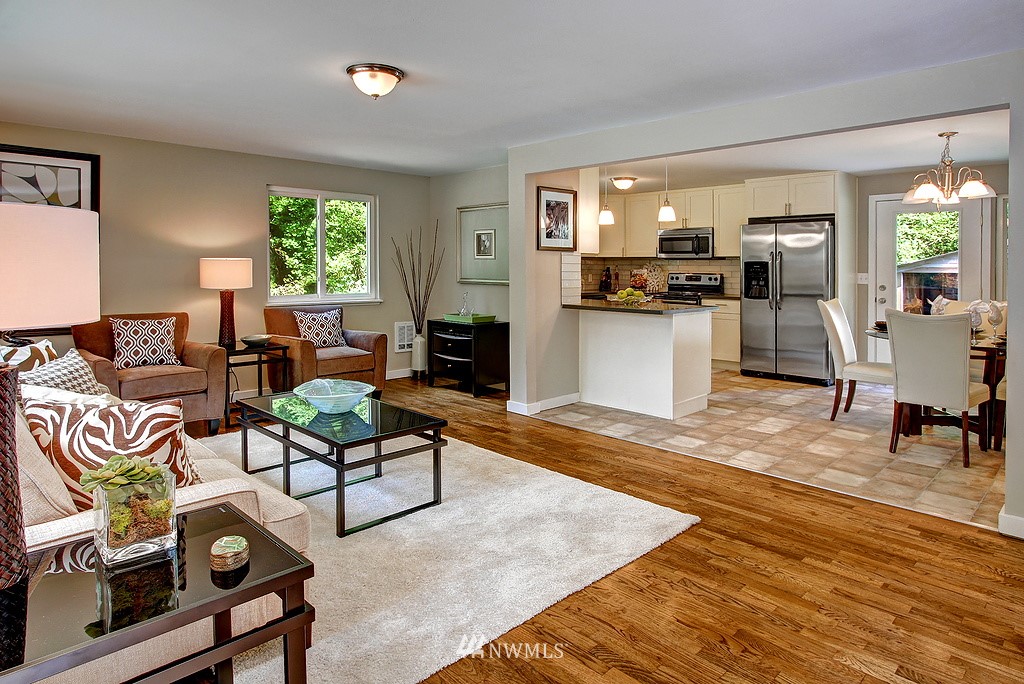 15804 3rd Avenue Southeast Bothell, WA 98012 - Photo 3 of 18