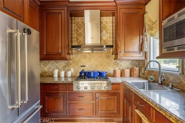 a view of front door and bedroom