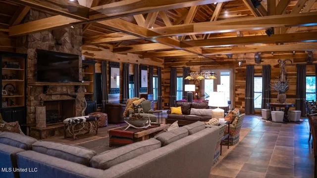 $2,100,000 | 571 Doloroso-rosetta Road, Woodville, MS 39669