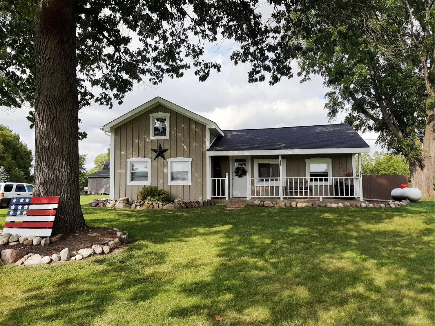 4225 Carter Road Stockbridge, MI 49285 - Photo 2 of 38 Photo 2