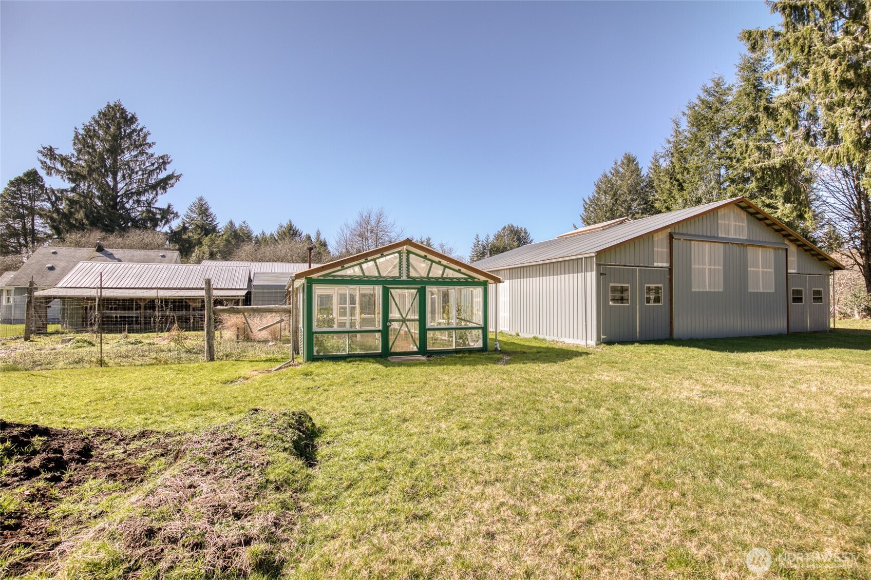2 Groseclose Lane Humptulips, WA 98552 - Photo 10 of 35