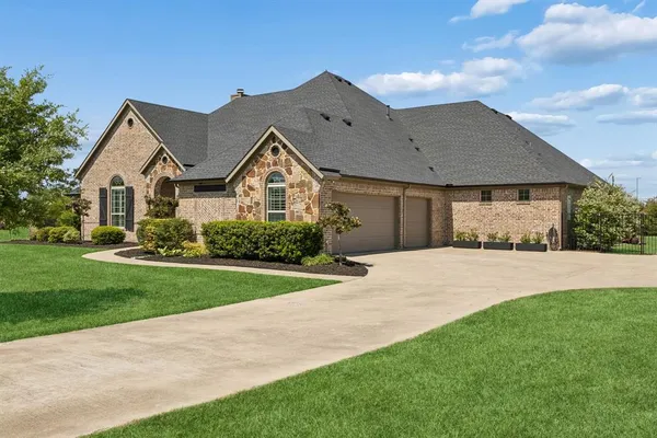 $1,299,900 | 313 Strain Lane, Lucas, TX 75002