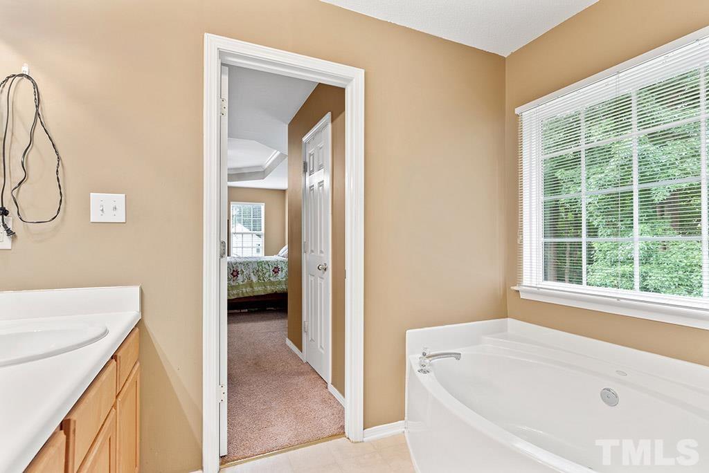 5436 Seaspray Lane Raleigh, NC 27610 - Photo 13 of 25