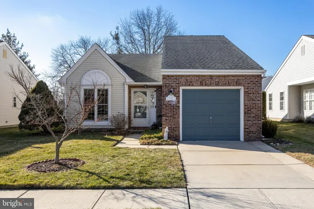 $400,000 | 404 Aster Place, Mount Laurel, NJ 08054