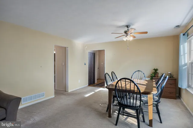 $400,000 | 404 Aster Place, Mount Laurel, NJ 08054