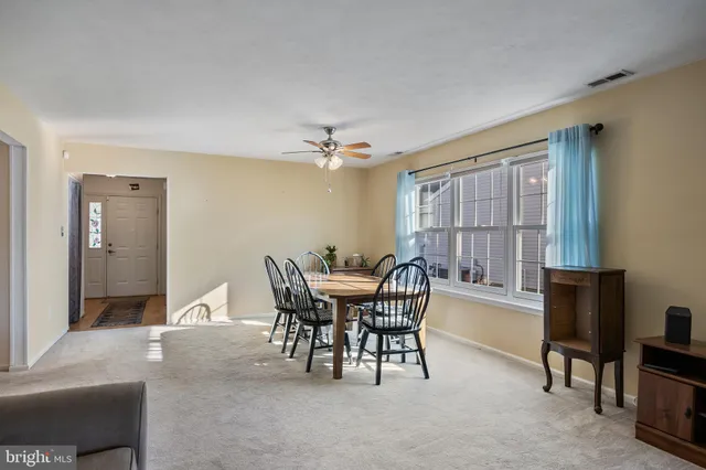 $400,000 | 404 Aster Place, Mount Laurel, NJ 08054