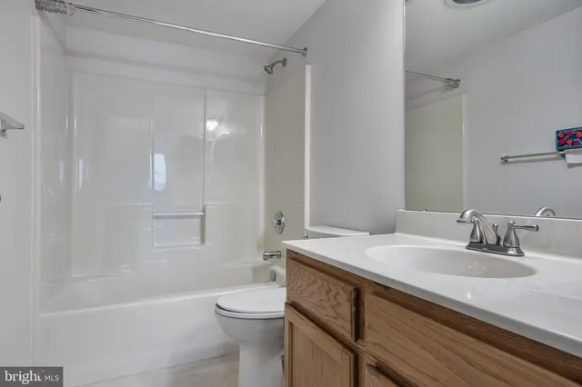 $400,000 | 404 Aster Place, Mount Laurel, NJ 08054