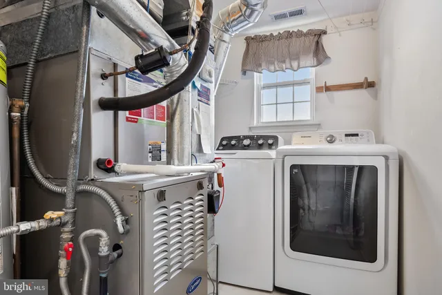 $400,000 | 404 Aster Place, Mount Laurel, NJ 08054