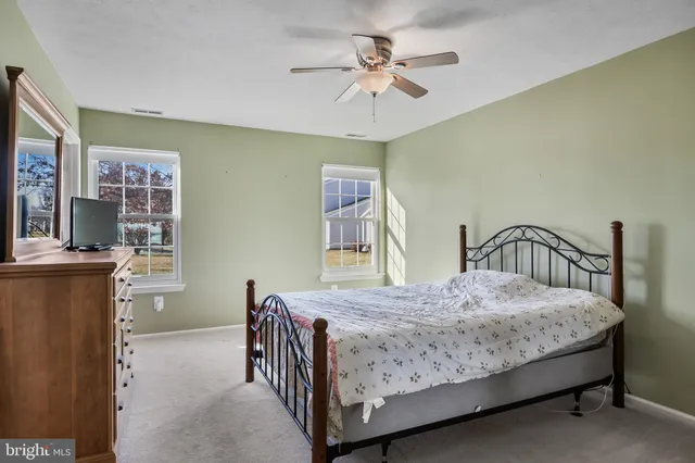 $400,000 | 404 Aster Place, Mount Laurel, NJ 08054