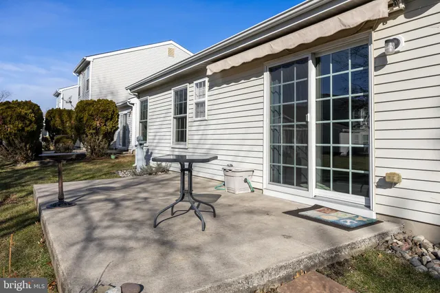 $400,000 | 404 Aster Place, Mount Laurel, NJ 08054