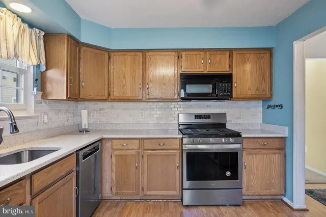 $400,000 | 404 Aster Place, Mount Laurel, NJ 08054