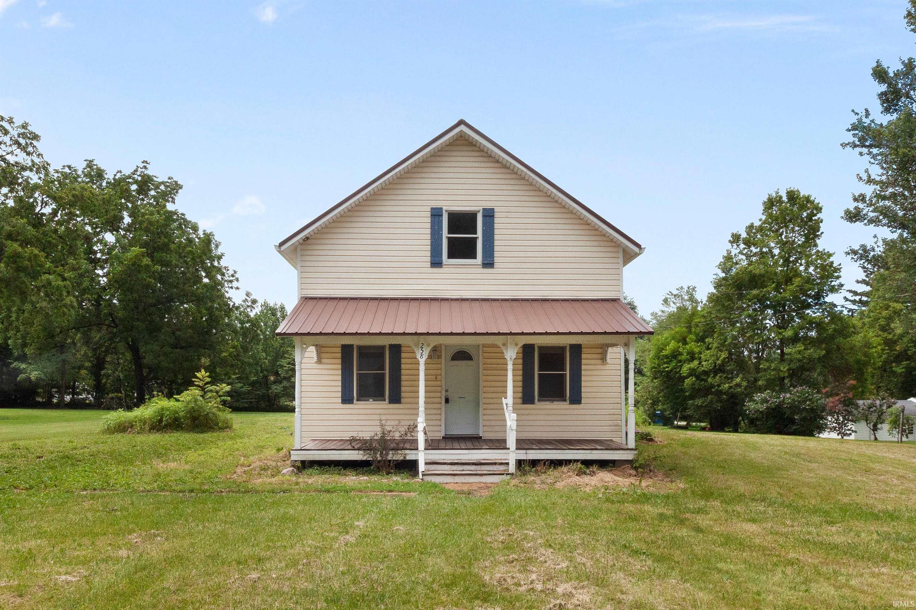 258 South Hendricks Street Andrews, IN 46702 - Photo 1 of 28