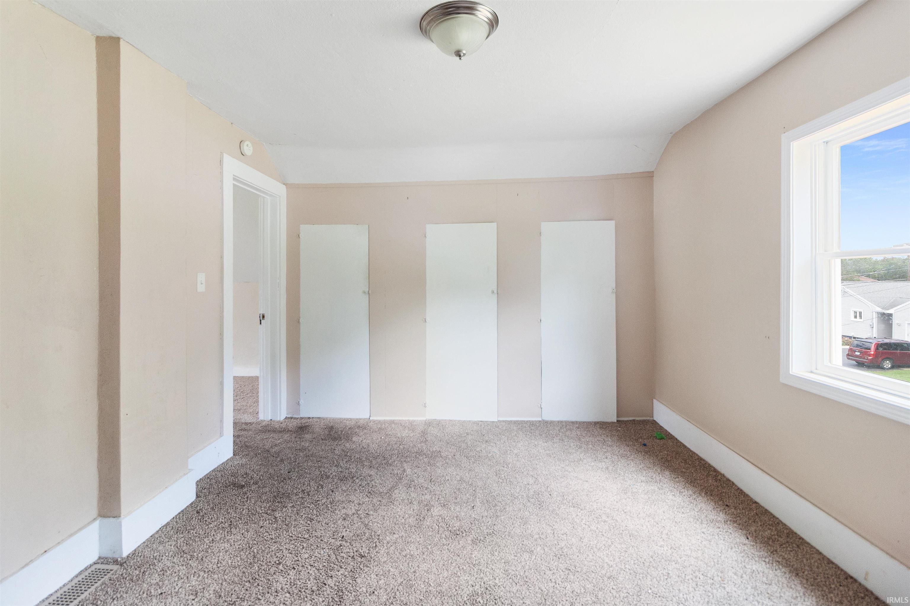 258 South Hendricks Street Andrews, IN 46702 - Photo 22 of 28