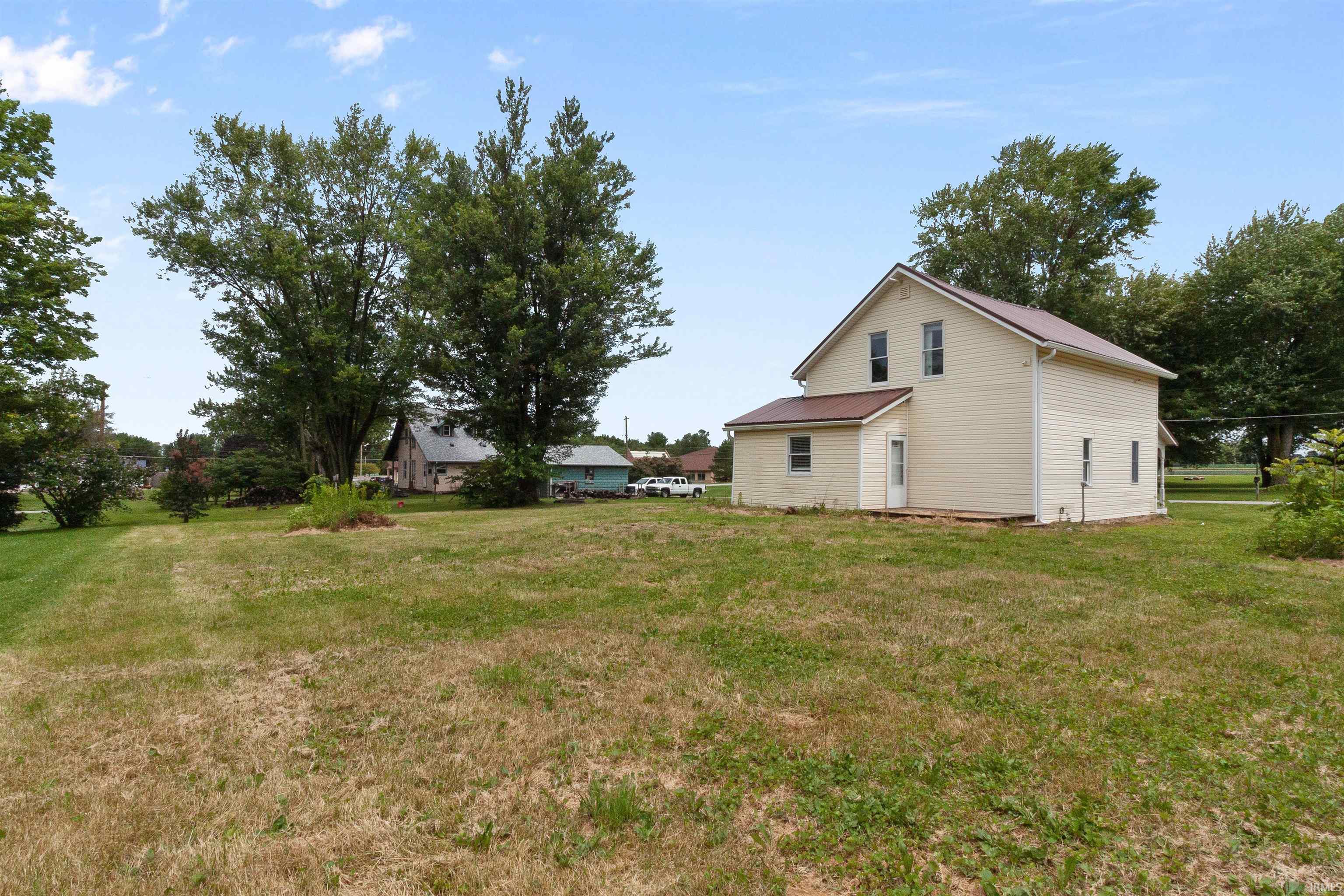 258 South Hendricks Street Andrews, IN 46702 - Photo 26 of 28
