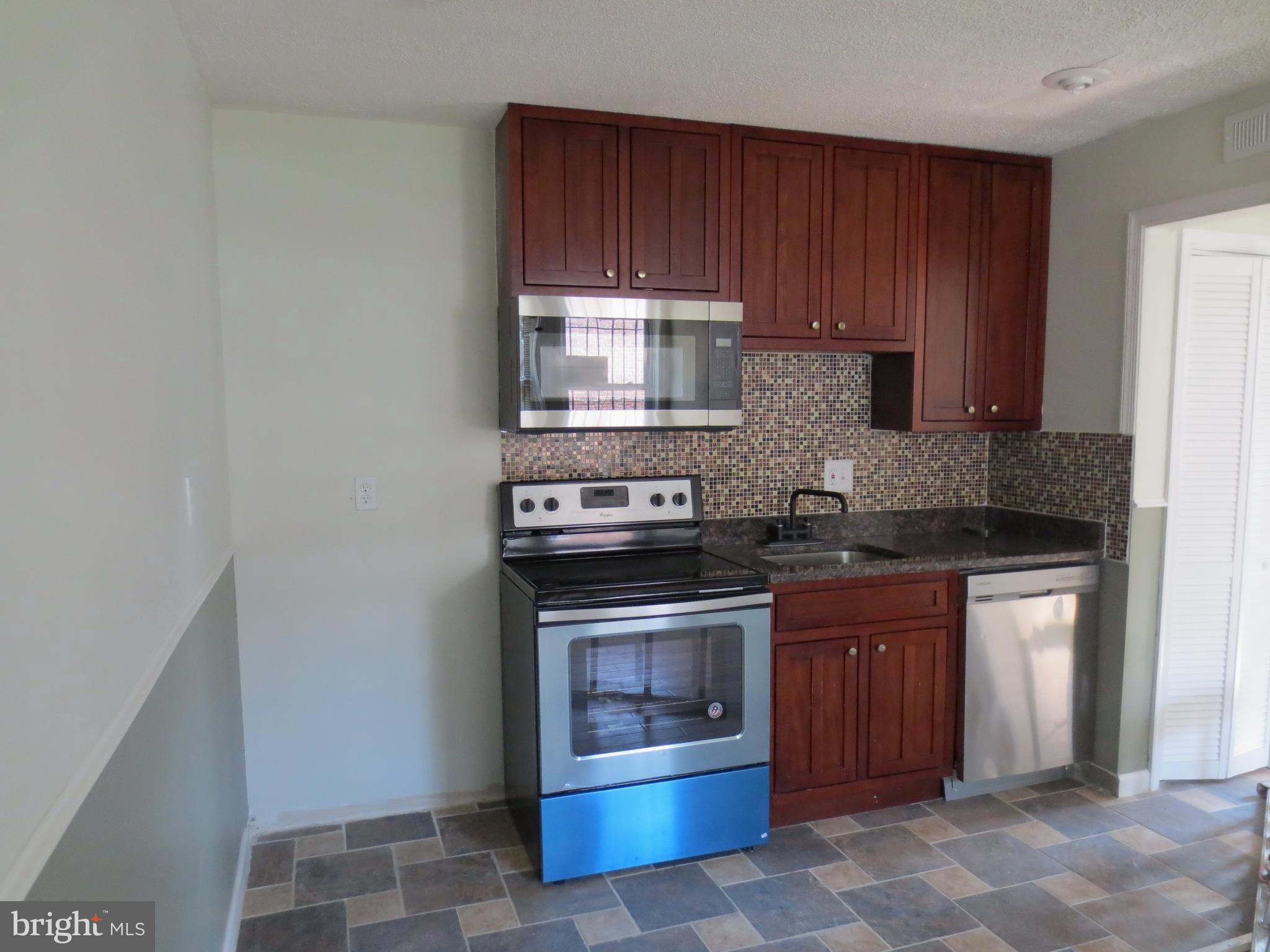 4980 Benning Road Southeast Washington, DC 20019 - Photo 3 of 20 1st floor Kitchen