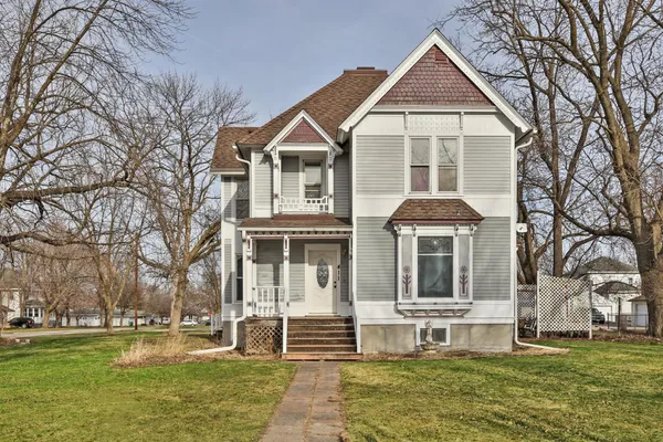 $289,000 | 411 2nd Street, Lyle, MN 55953