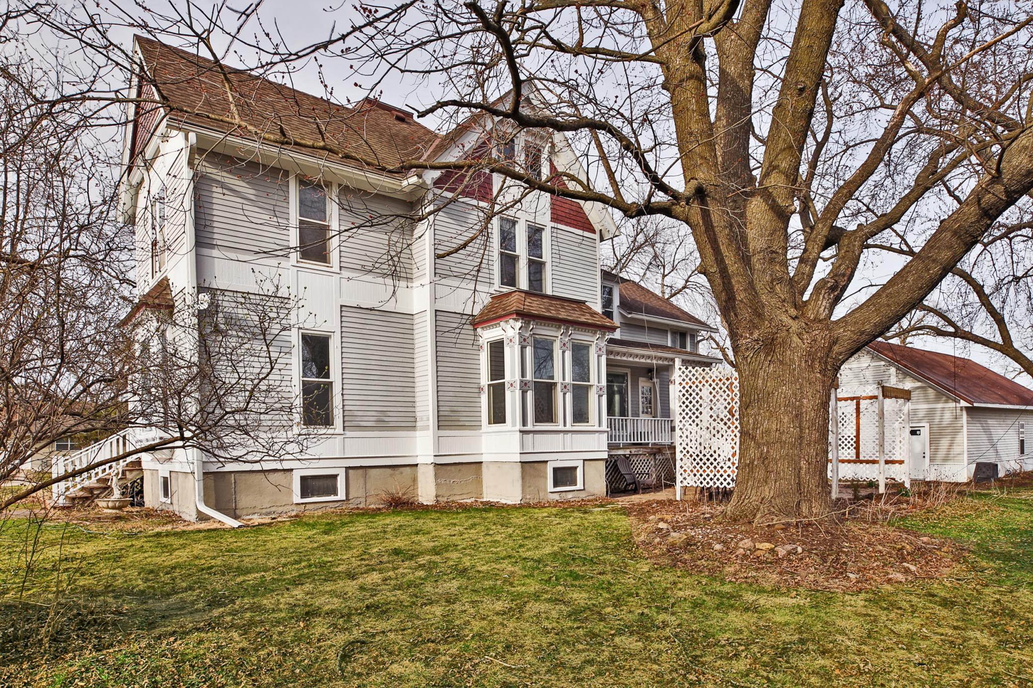 411 2nd Street Lyle, MN 55953 - Photo 3 of 24