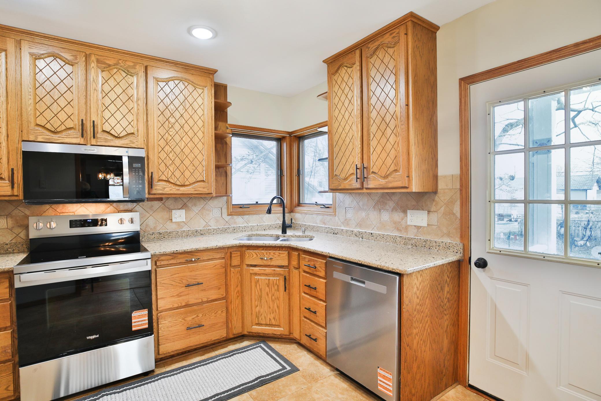 411 2nd Street Lyle, MN 55953 - Photo 6 of 24