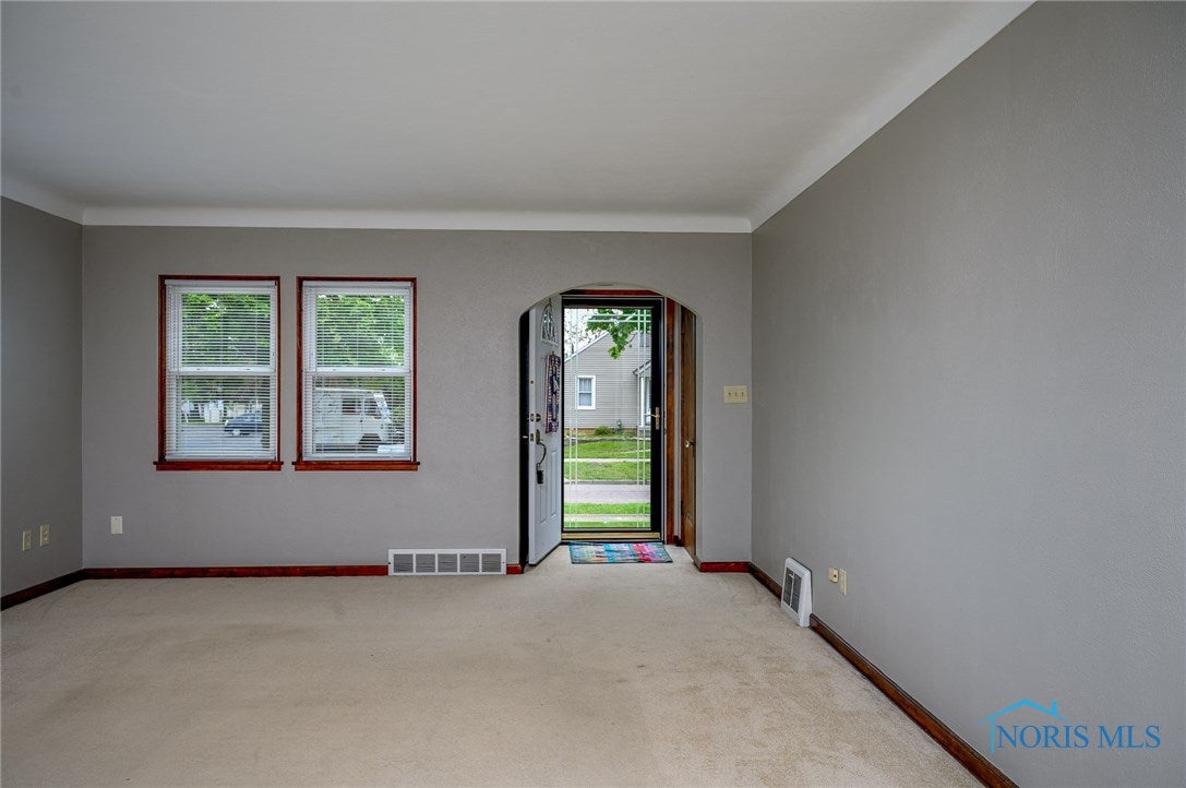 4018 Garrison Road Toledo, OH 43613 - Photo 5 of 16 Gallery Image 5