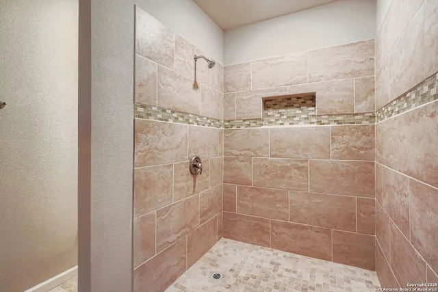 $215,000 | 122 Adrian Drive, San Antonio, TX 78213